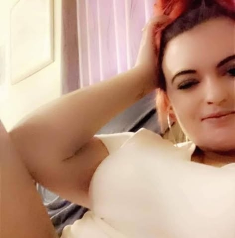 Meet your Posher, Kayla